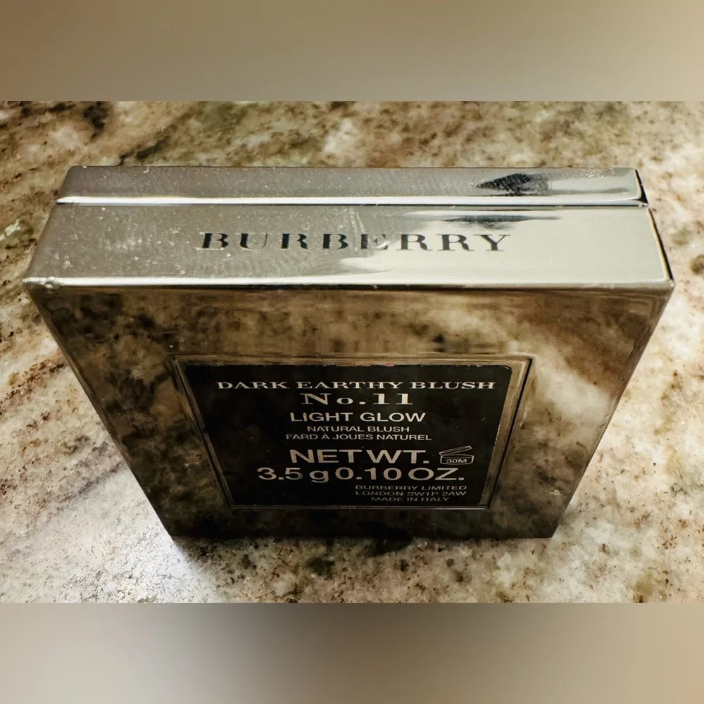 BURBERRY Natural Light Glow # 11 - Picture 2 of 3